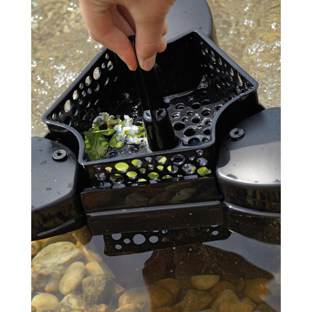 Oase Swim Skim 25 (Including Pump) in pond emptying Oase Swim Skim 25 (Including Pump) in pond emptying